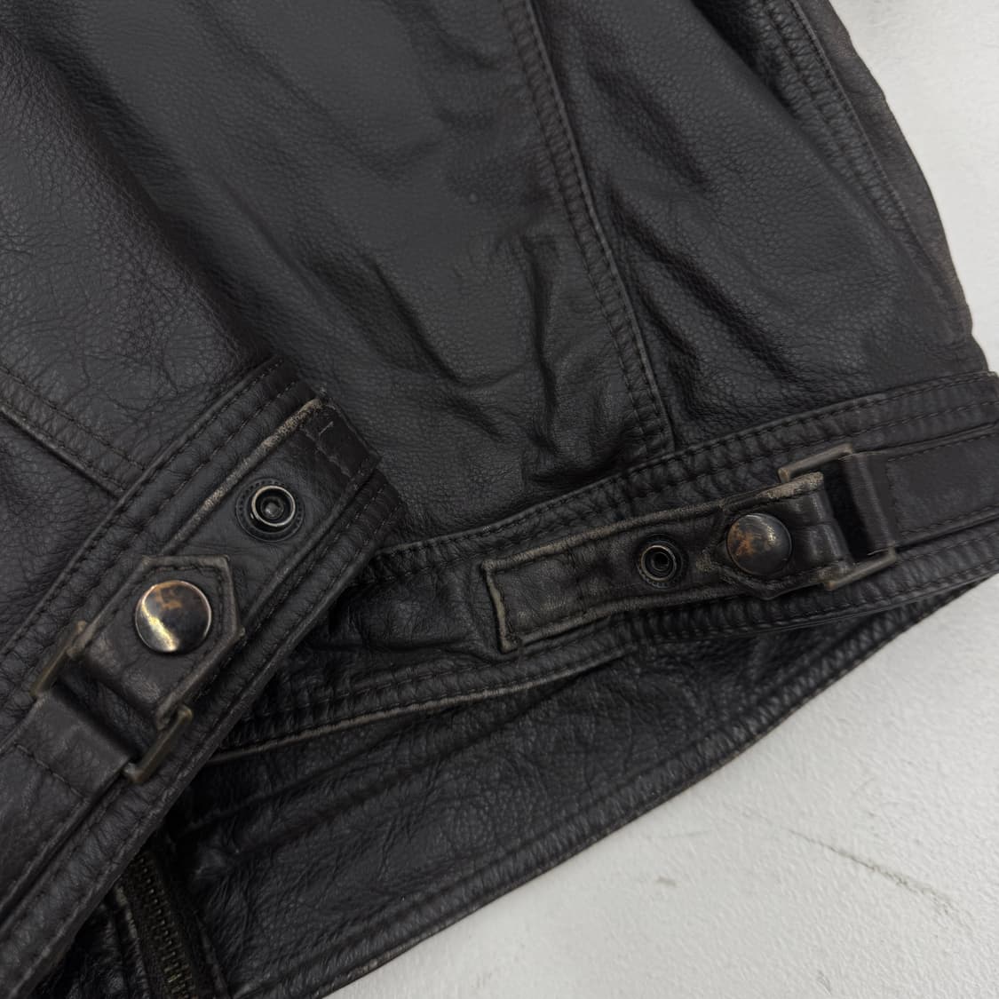 로카웨어 리얼레더 멀티지퍼 하이넥 바이커 자켓 상품이미지5