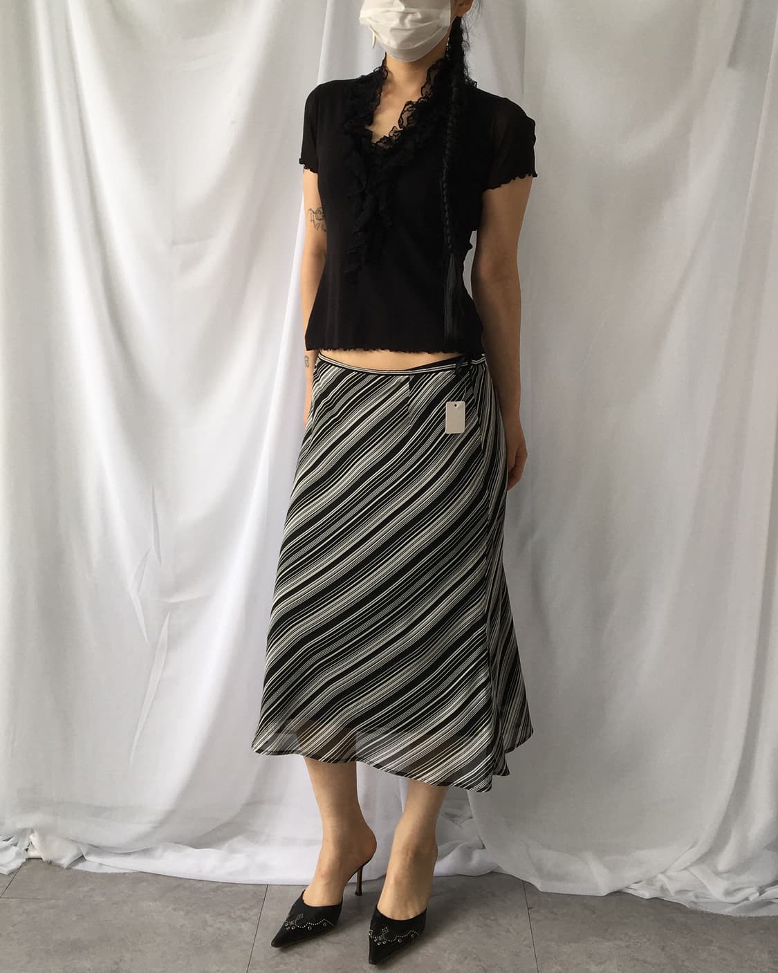 Ruffle point mesh top 상품이미지8