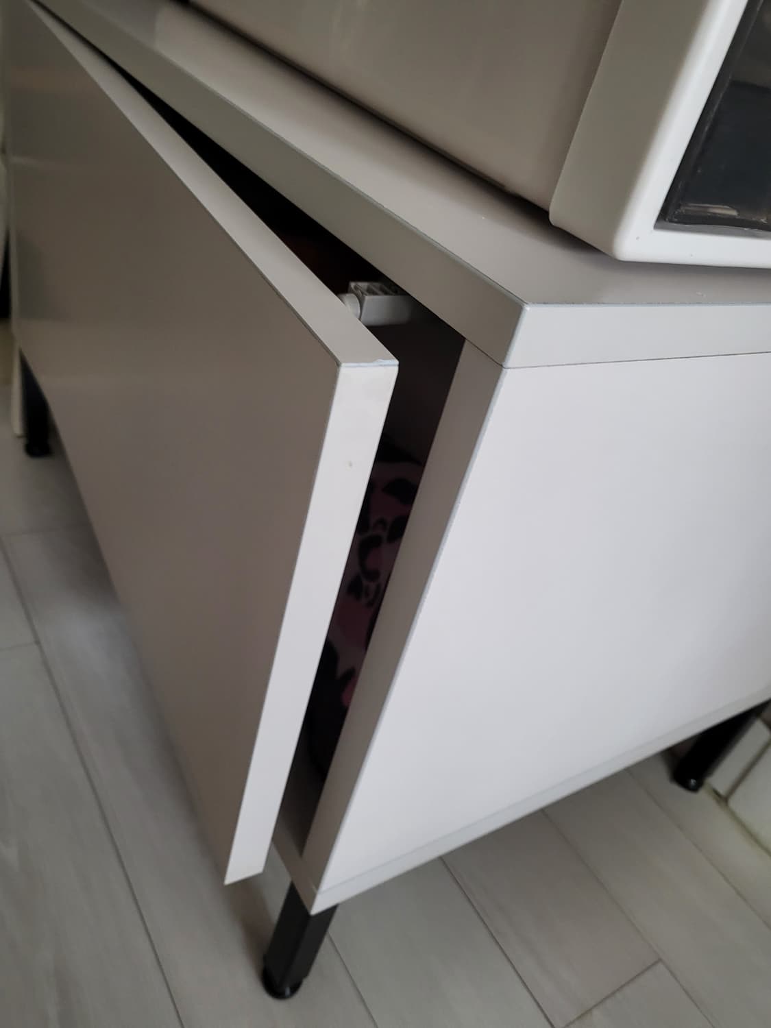 이케아 마켓비 까사미아 철재 원목 수납장 상품이미지9