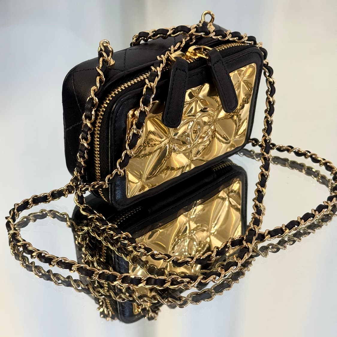 [정품] 샤넬 31번대 플레이트 파티 미니 베니티 체인 크로스백 상품이미지5