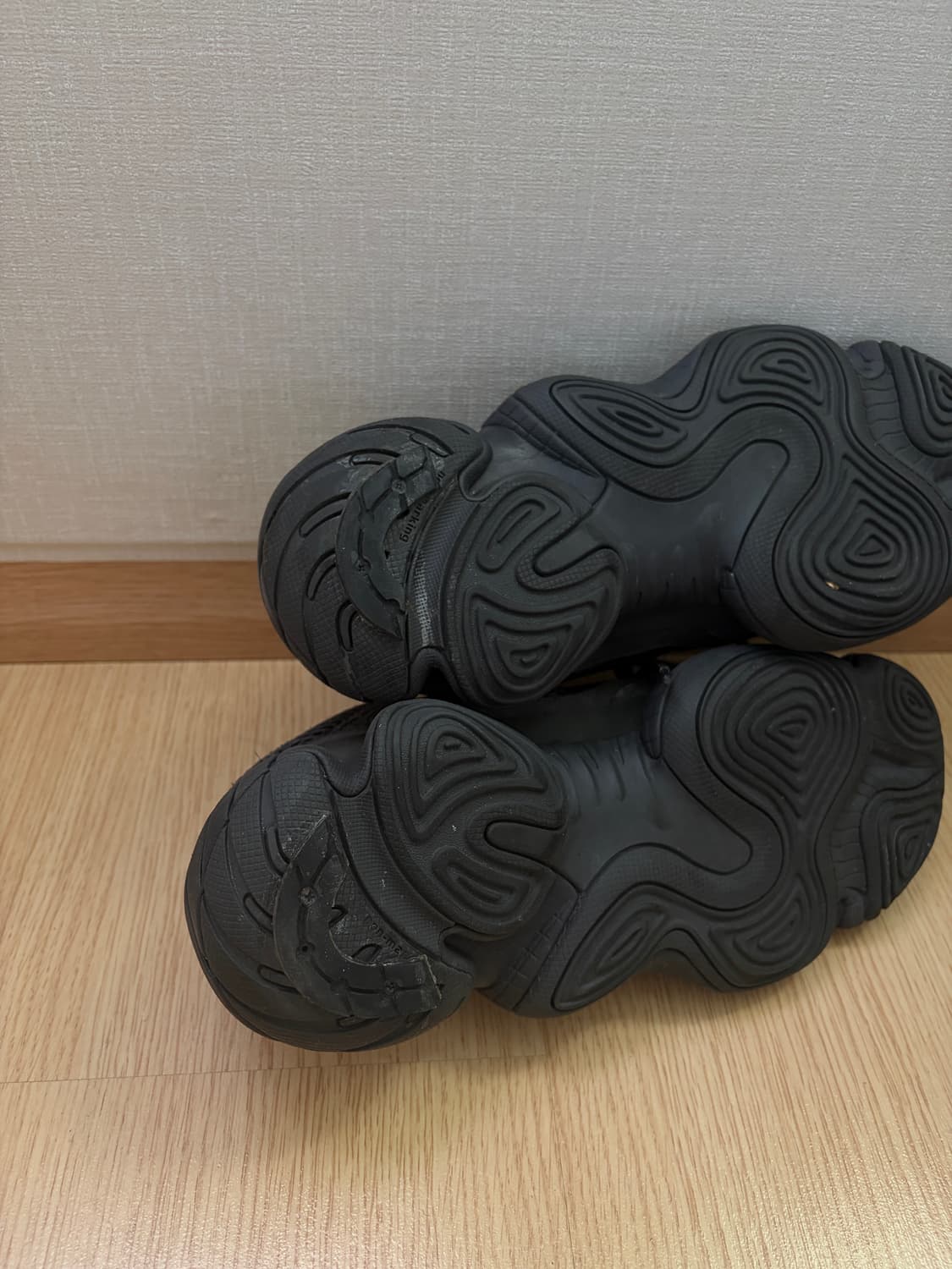 아디다스 이지부스트 500 유틸리티블랙 us9 상품이미지6