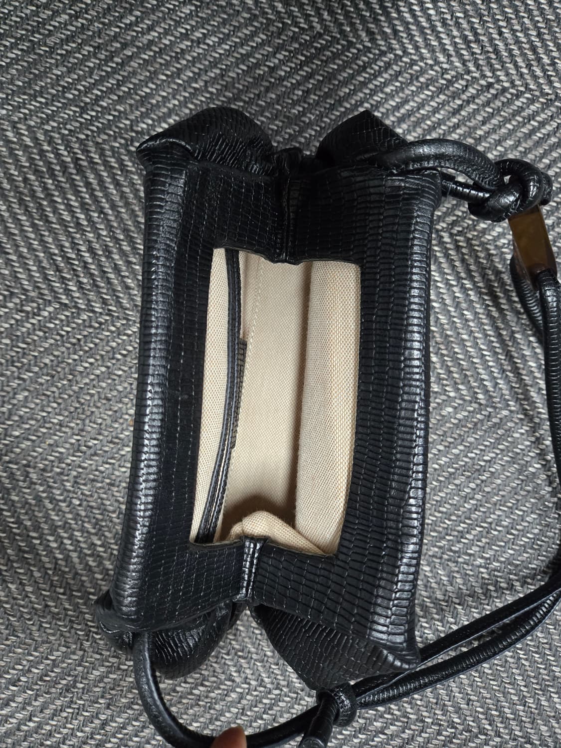 아카이브앱크 리자드 블랙 필로우백 상품이미지6