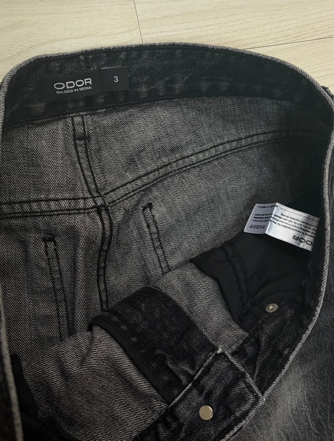 오도어 odor Nas raw wide denim in black 상품이미지3