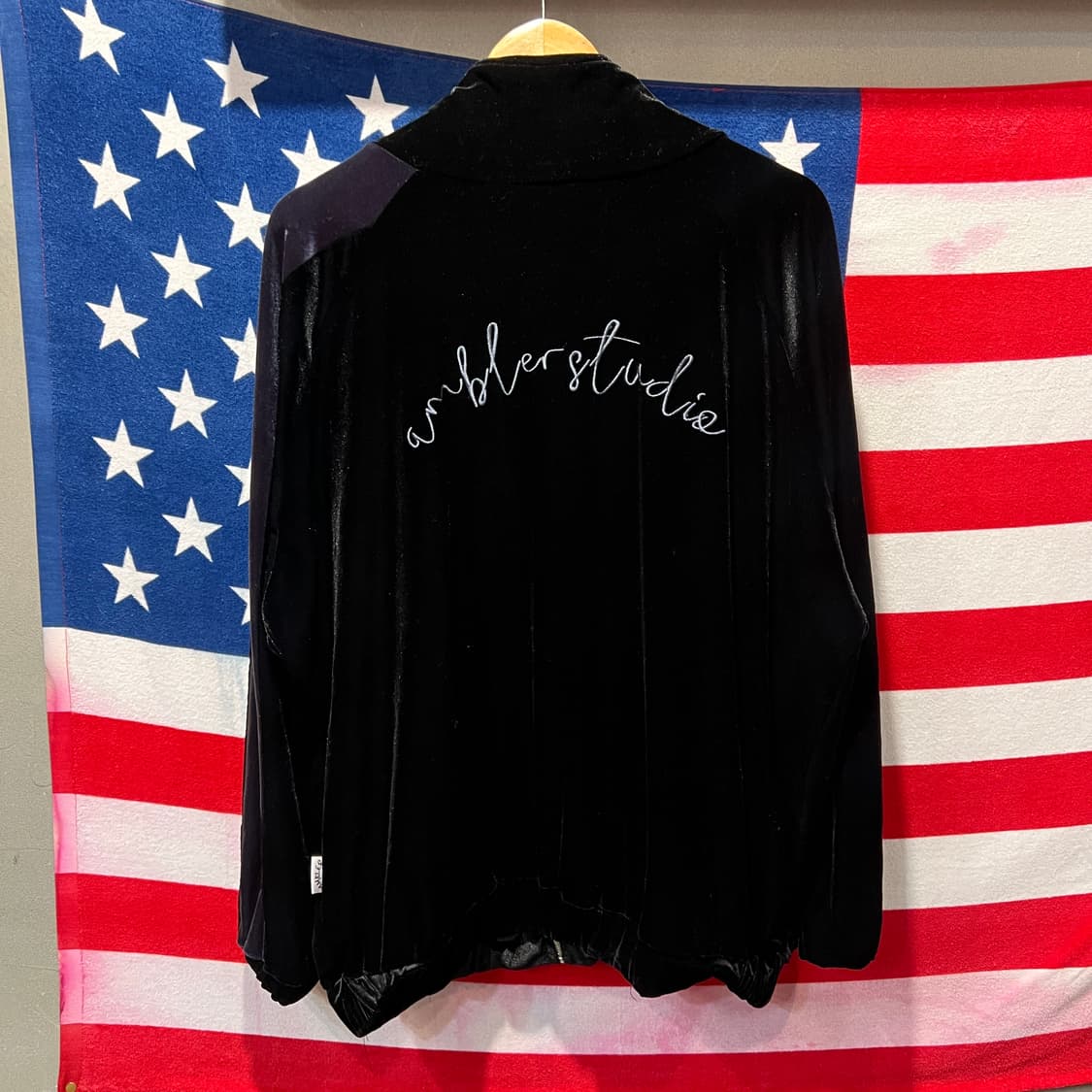 앰블러 벨벳 트랙탑 상품이미지2