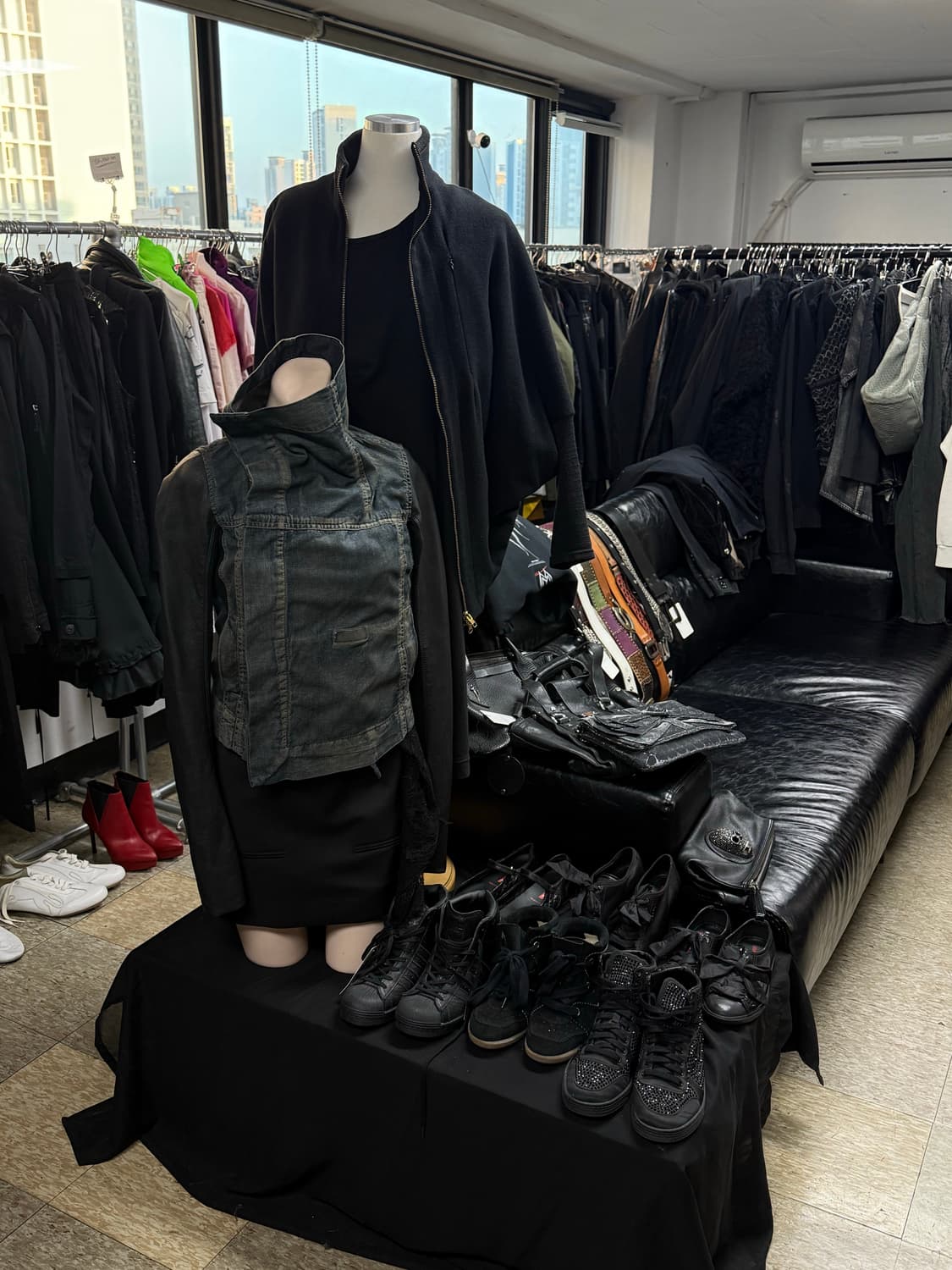 크리스마스 및 연말 세일 / 방문 예약 공지 상품이미지1