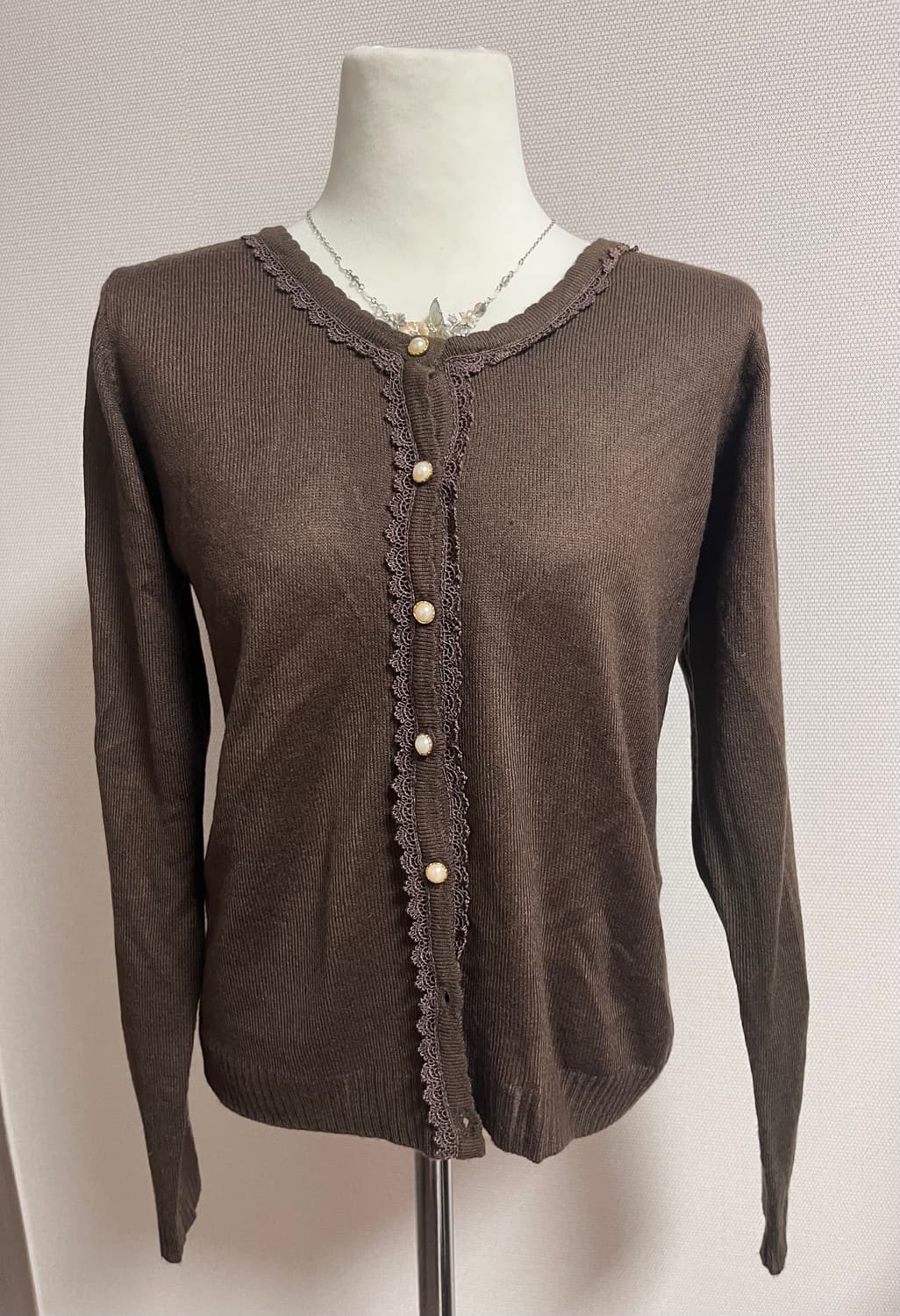 엑시즈팜 가디건 장미 자수 레이스 라떼갸루 모리 상품이미지1