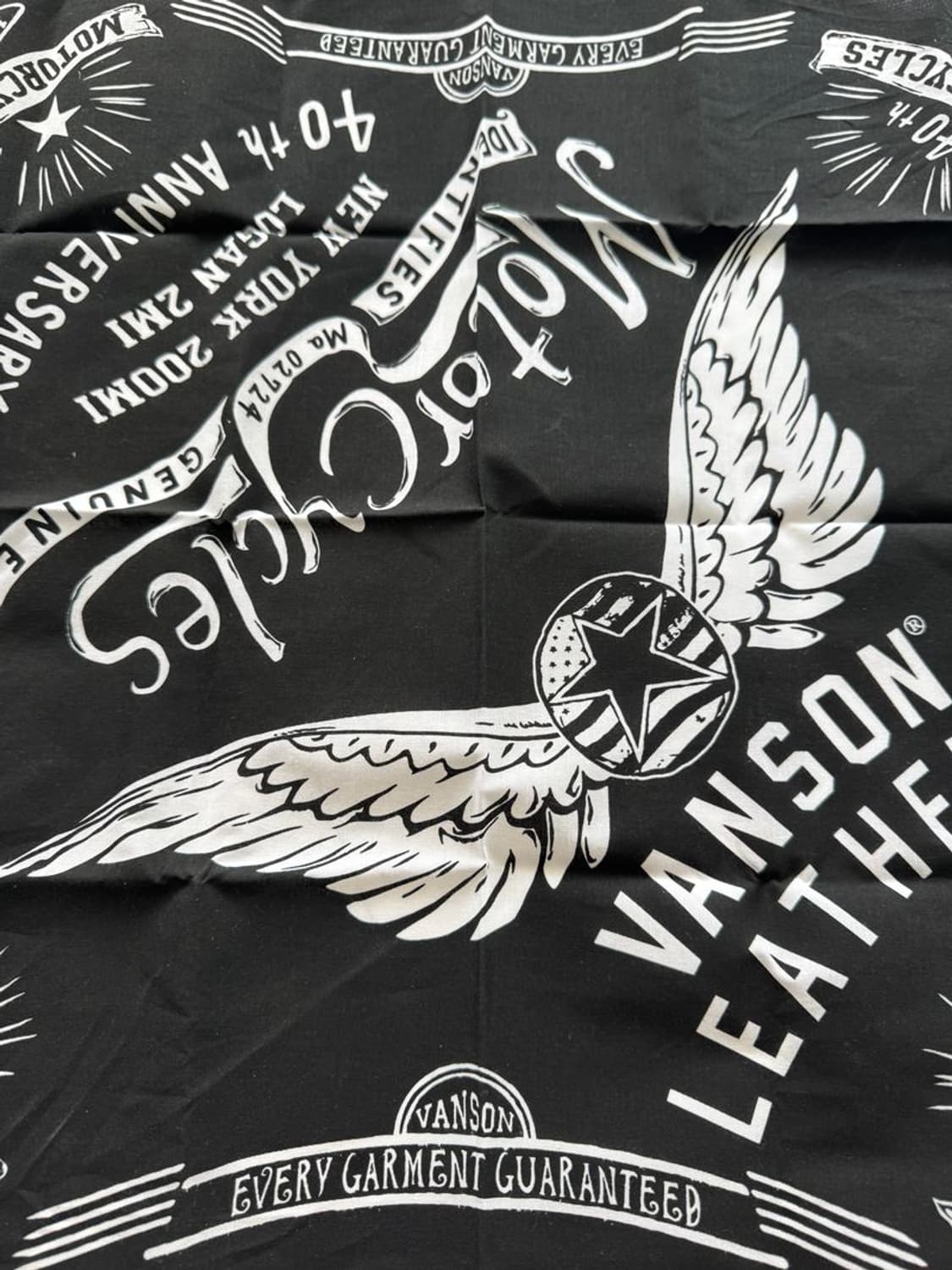 ANNIVERSARY BANDANA 40주년 기념 반다나 상품이미지2