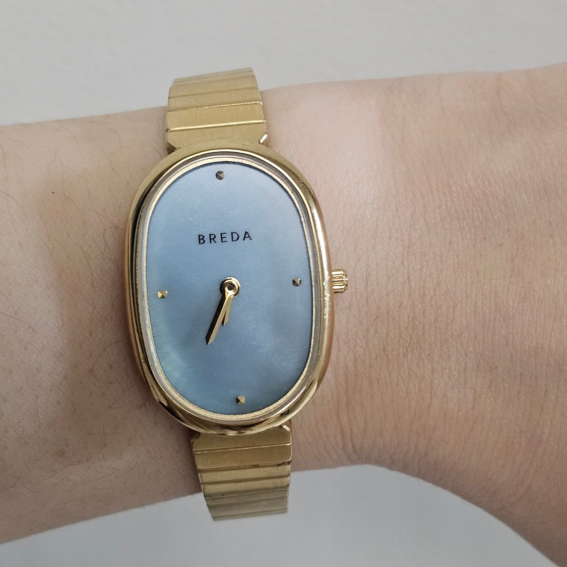 브레다 메탈 자개 여성 시계 팔아요 상품이미지3