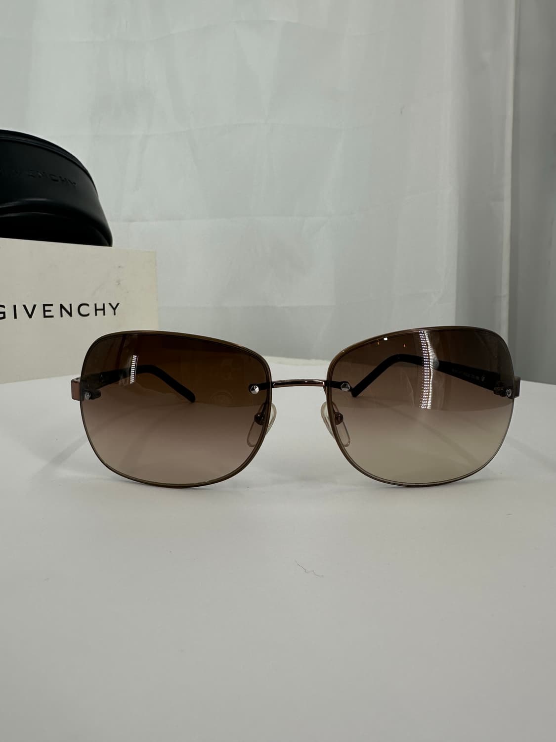 [새상품 무료배송] 정품 지방시 Made in Italy 선글라스 상품이미지1