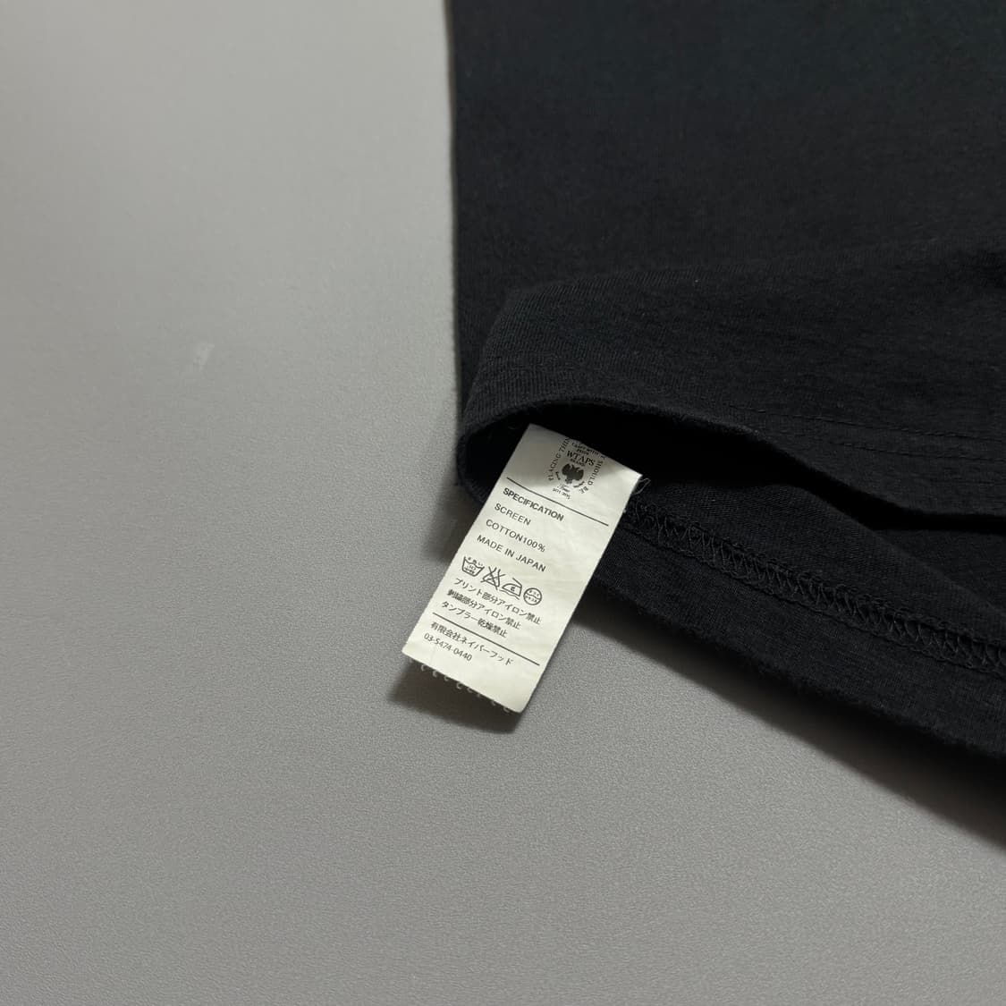 더블탭스 16ss 블랙컬러 비주얼업아머드 양면 프린팅 코튼 크루넥 반팔 상품이미지6