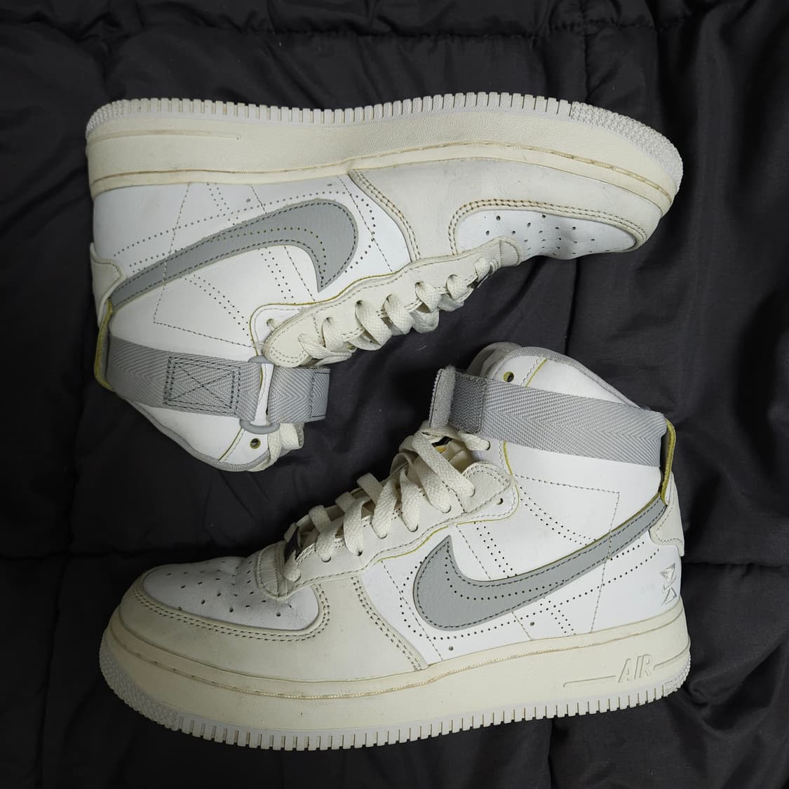 260 ) 나이키 에어포스1 하이 흰/회색 상품이미지3