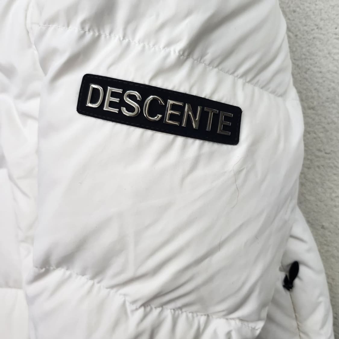 DESCENTE 구스 롱패딩 90 상품이미지4