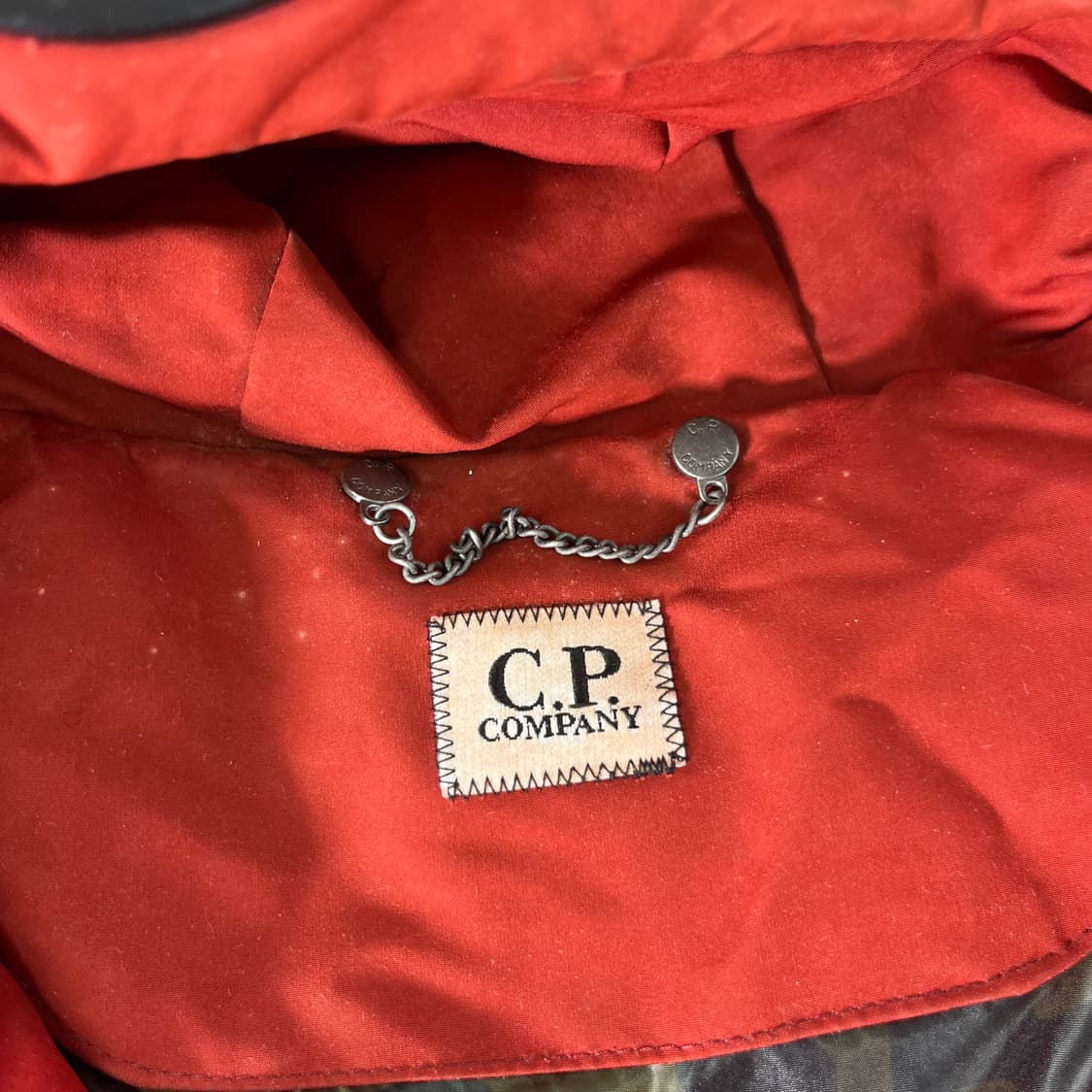 100 CP컴퍼니 14FW 고글 덕다운 패딩 상품이미지3