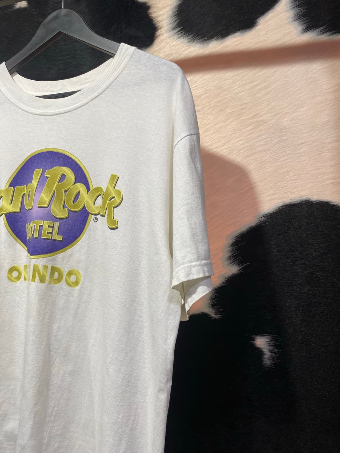 Hard Rock 호텔 골드 로고 프린팅 반팔 티셔츠 상품이미지4