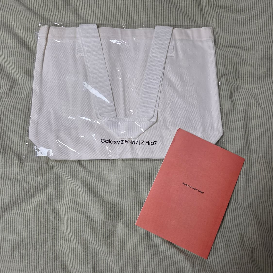 장줄리앙 협업 갤럭시 Z 플립 언폴더스 토트백 에코백 새상품 상품이미지2