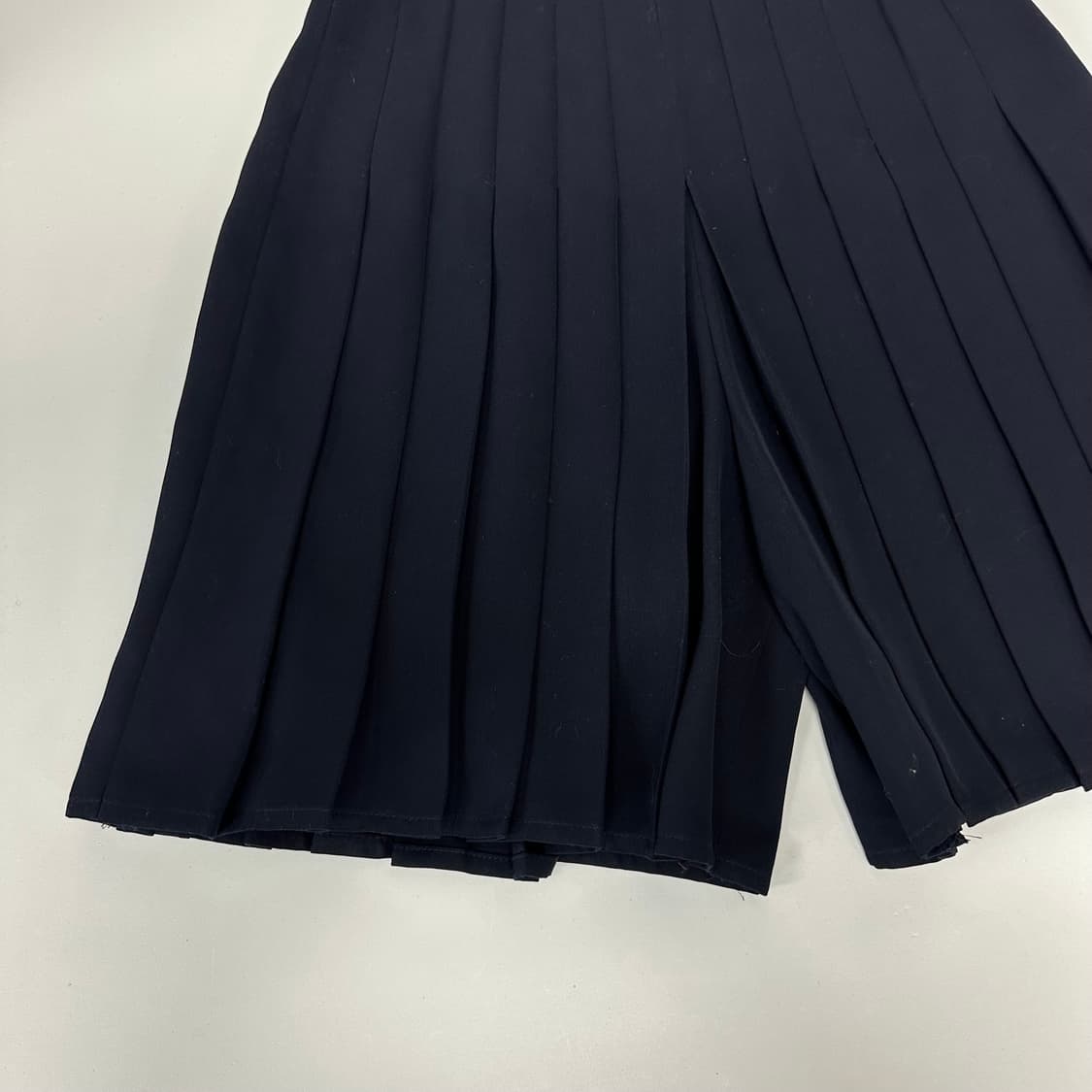 막스마라 스포츠 막스 플리츠 하프 팬츠 상품이미지3