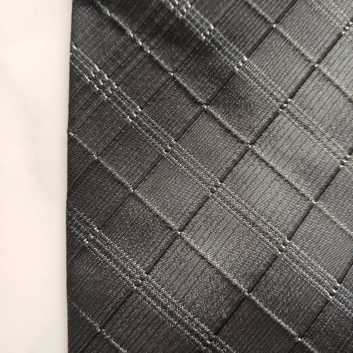 아쿠아스큐텀 실크 블랙 체크 패턴 넥타이 9.7cm B등급 A18535
 상품이미지7