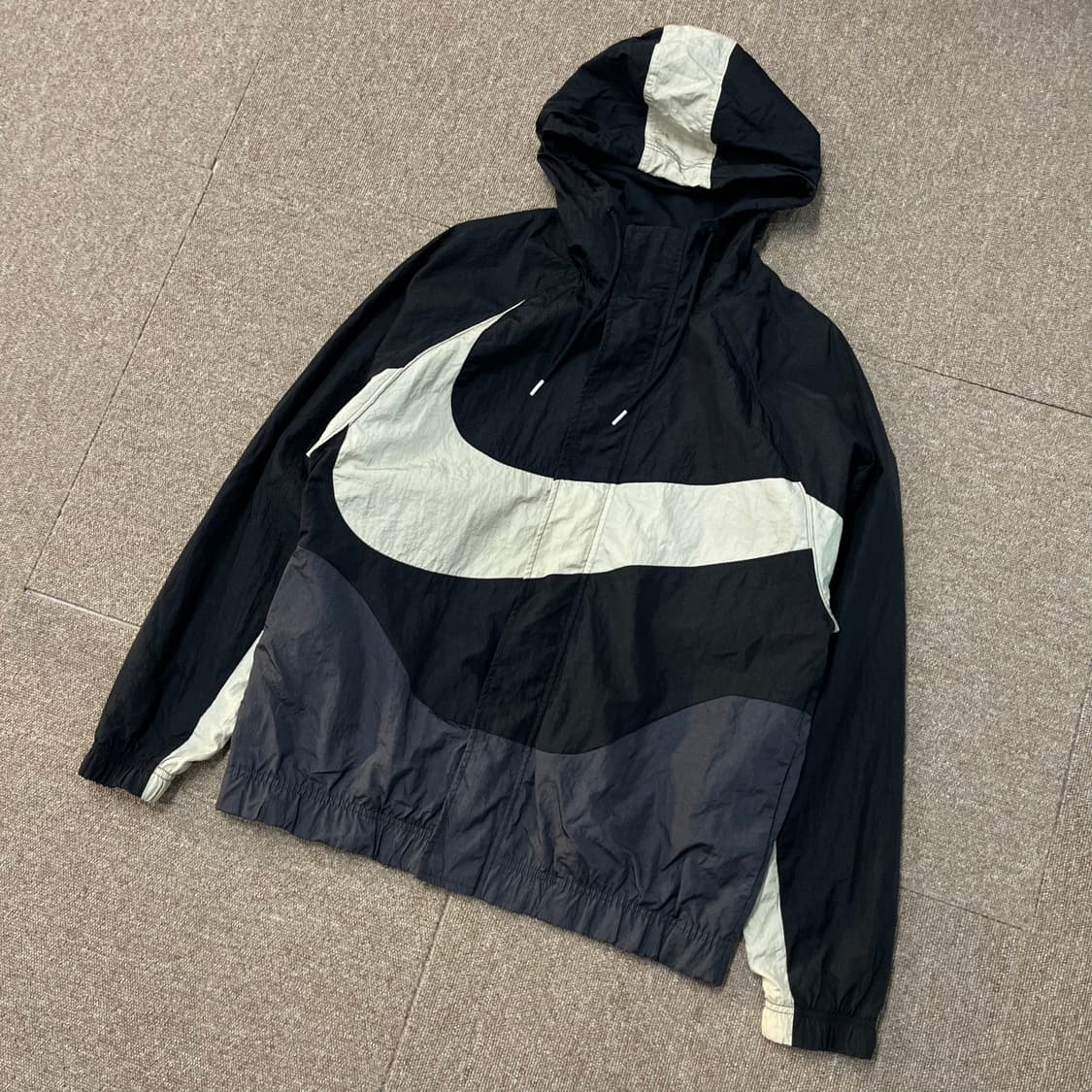 나이키 빅스우시 바람막이 상품이미지1