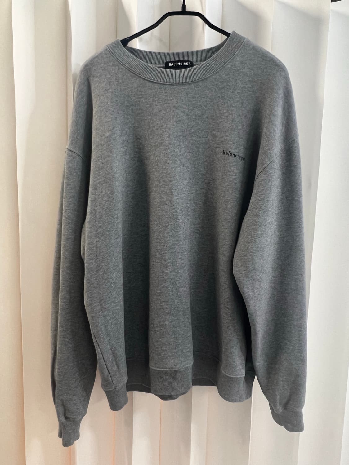 발렌시아가 맨투맨 그레이 색상 L 사이즈 상품이미지2