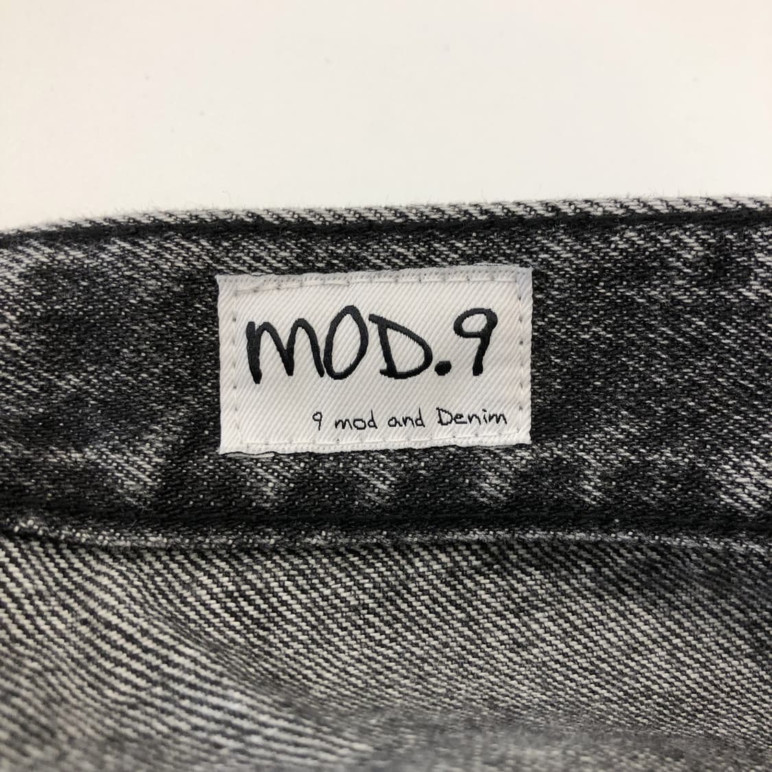모드나인 스타더스트 블랙 데님진 29 인치  상품이미지5