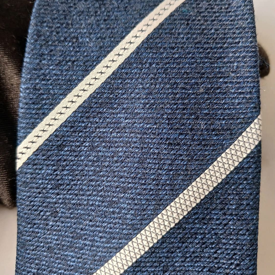 듀퐁 실크 네이비 스트라이프 넥타이 8.3cm A+등급 A19686 상품이미지5