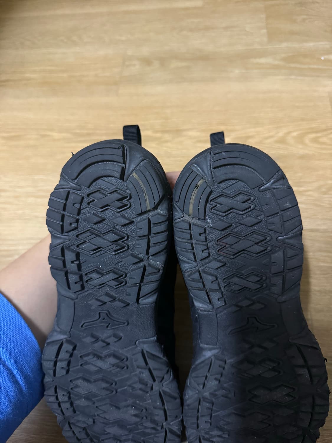 미즈노 X 마가렛호웰 콜라보 스니커즈 상품이미지2