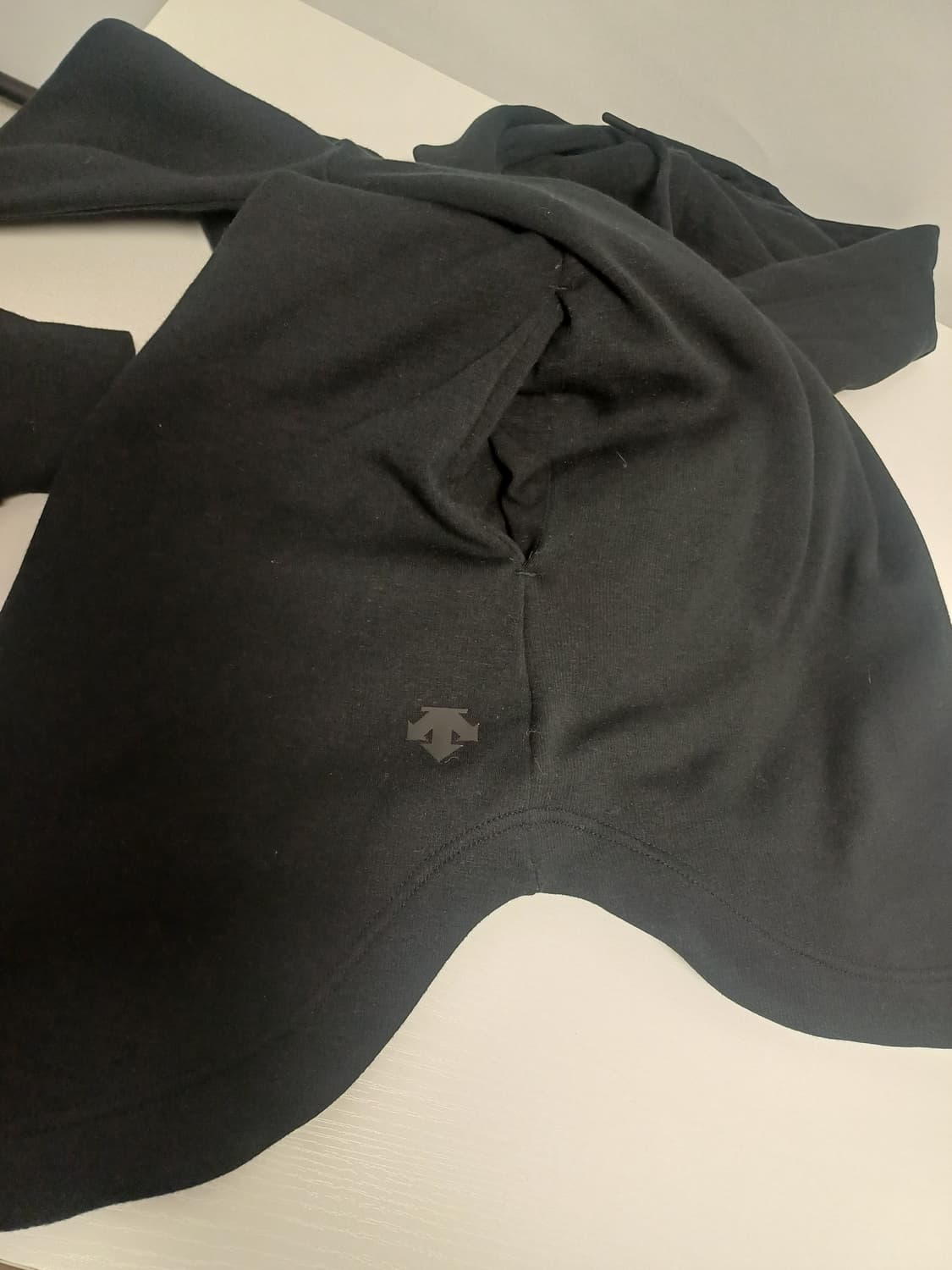 데상트 여성 롱 풀오버 후드 티셔츠 (85/S) 상품이미지6