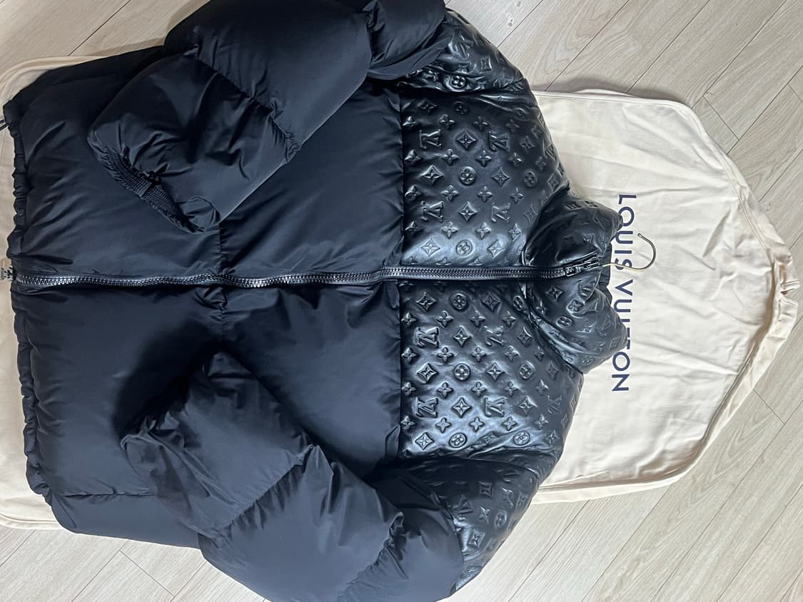 루이비통 모노그램 오버사이즈 다운 푸퍼 자켓 48 상품이미지1