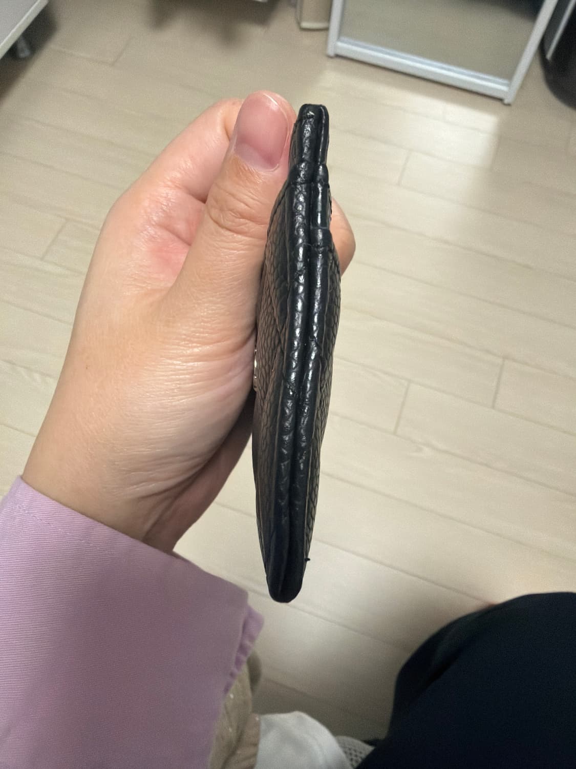 샤넬 클래식 캐비어 카드홀더(은장) 상품이미지4