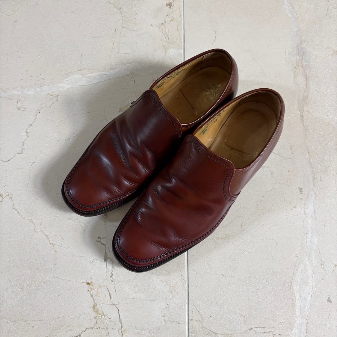 Crockett & Jones Leather Slip-on Shoes 상품이미지2