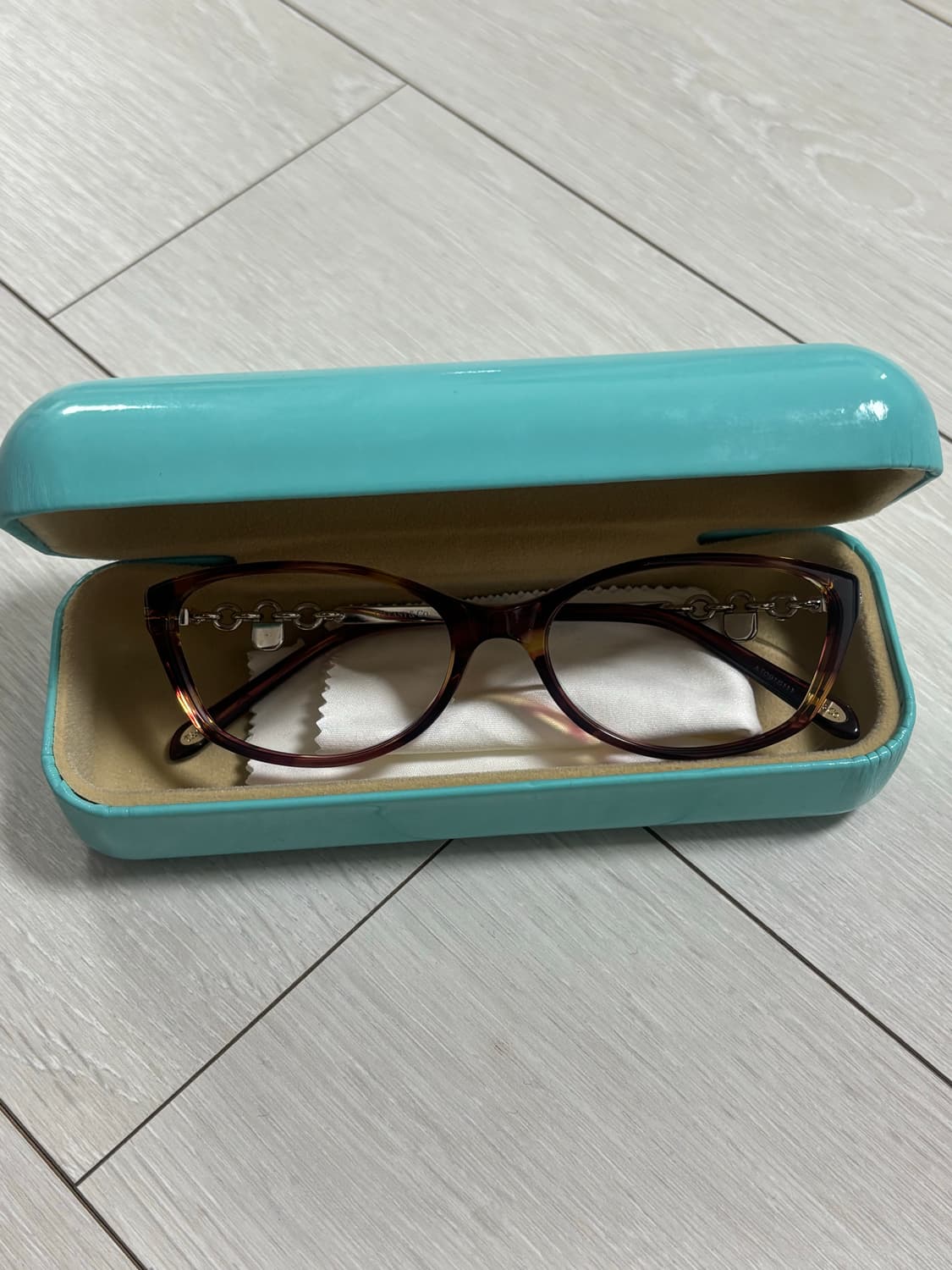 티파니앤코 안경테 상품이미지5