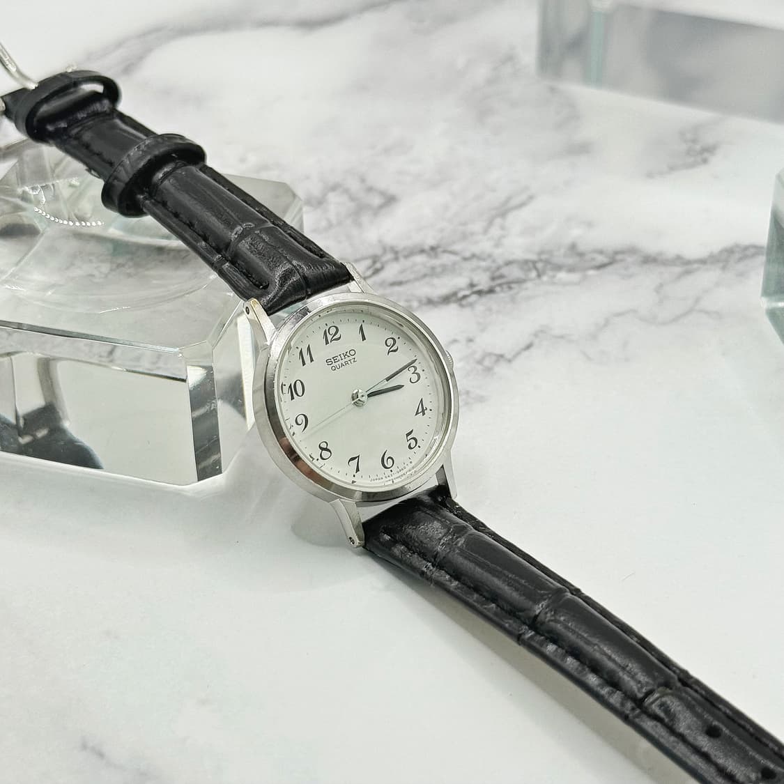 80s90s 빈티지 세이코 클래식 화이트 아라빅 미니멀 워치  상품이미지4