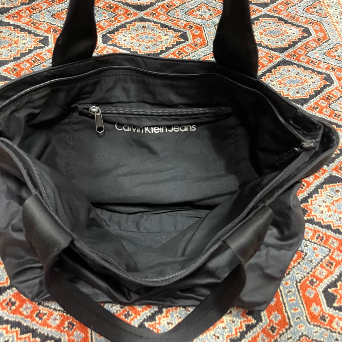 캘빈클라인진스 블랙딥브라운 토트백  상품이미지3