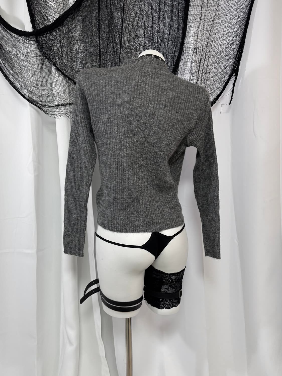 gray detail knit 상품이미지4