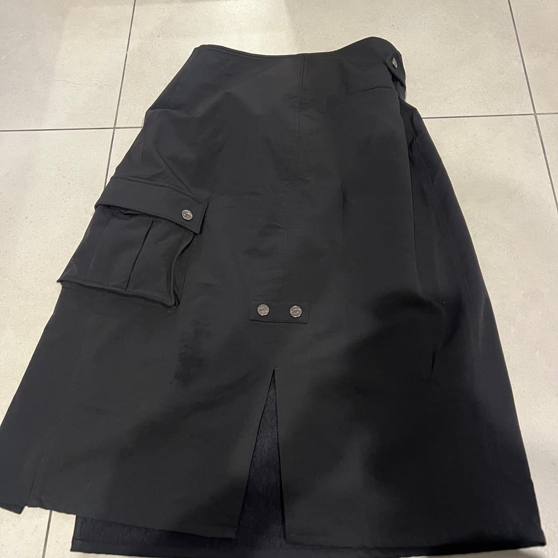 미스치프 카고 차콜 미디 스커트 상품이미지5
