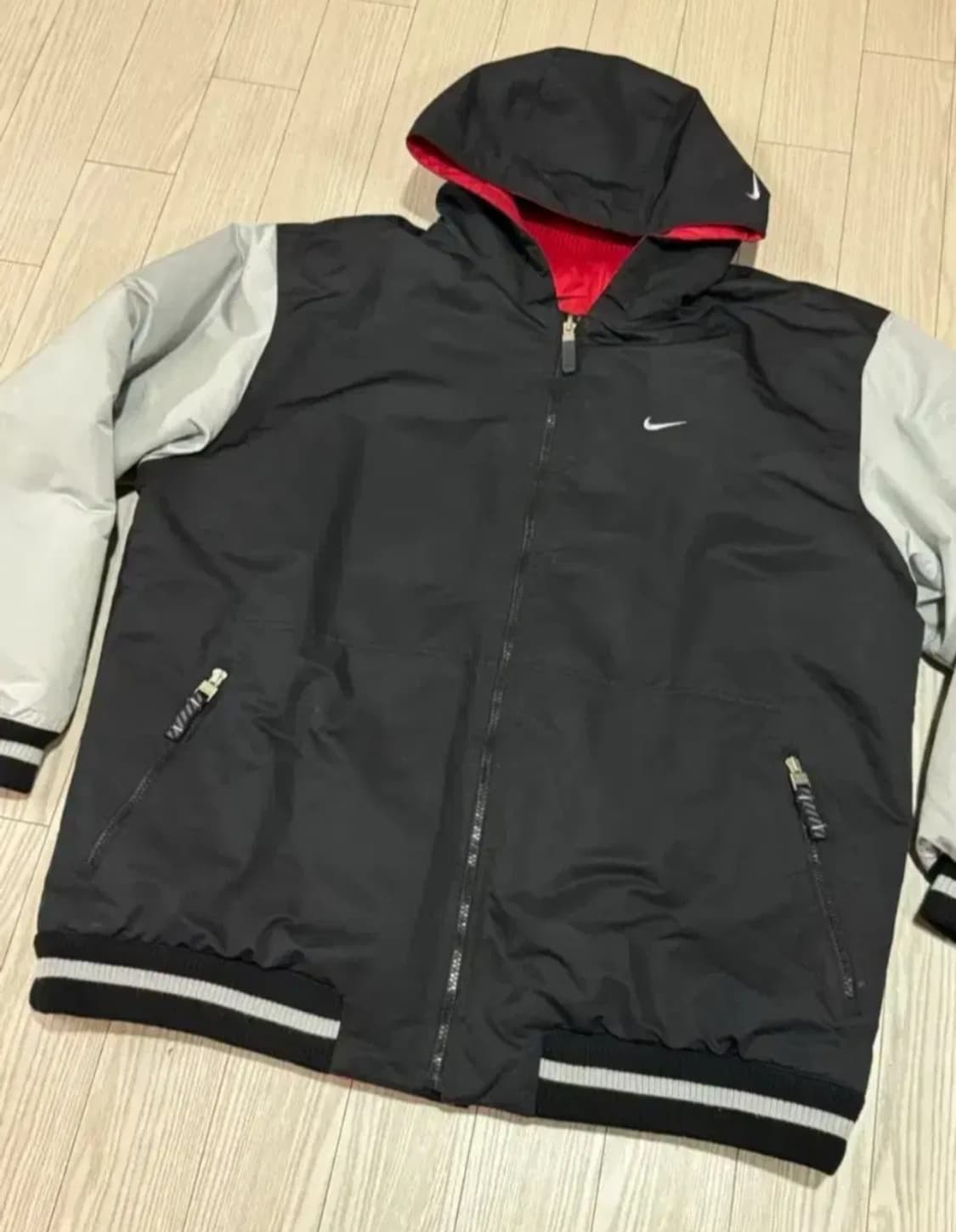 빈티지 나이키 리버시블 아우터

112~115느낌 상태 양호 상품이미지4