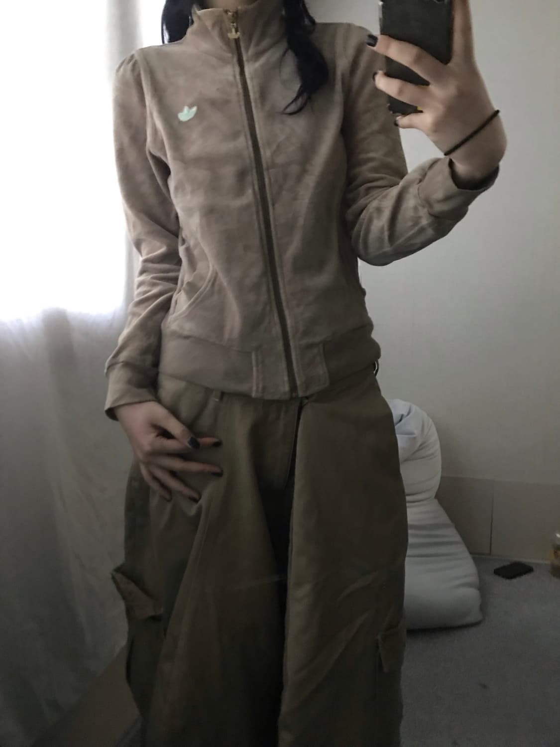 아디다스 베이지 벨벳 집업 상품이미지4