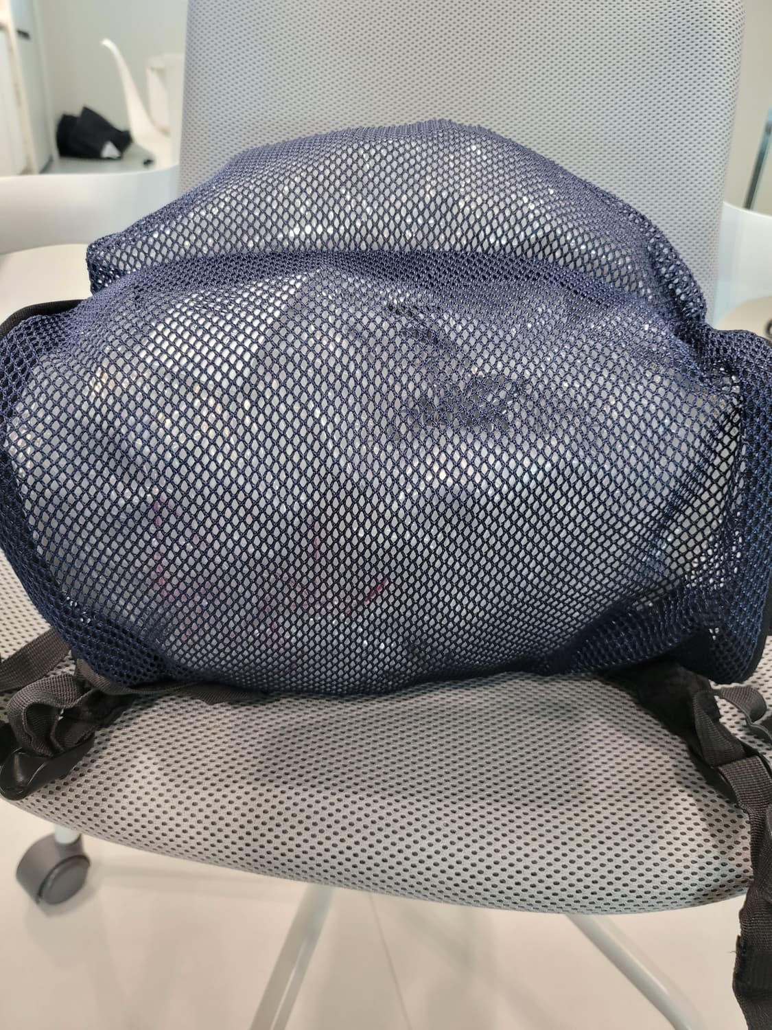 [잔스포츠] 여름의 청량함을 담은, ‘속이 깊은’ 메쉬팩 백팩 (네이비) 상품이미지5