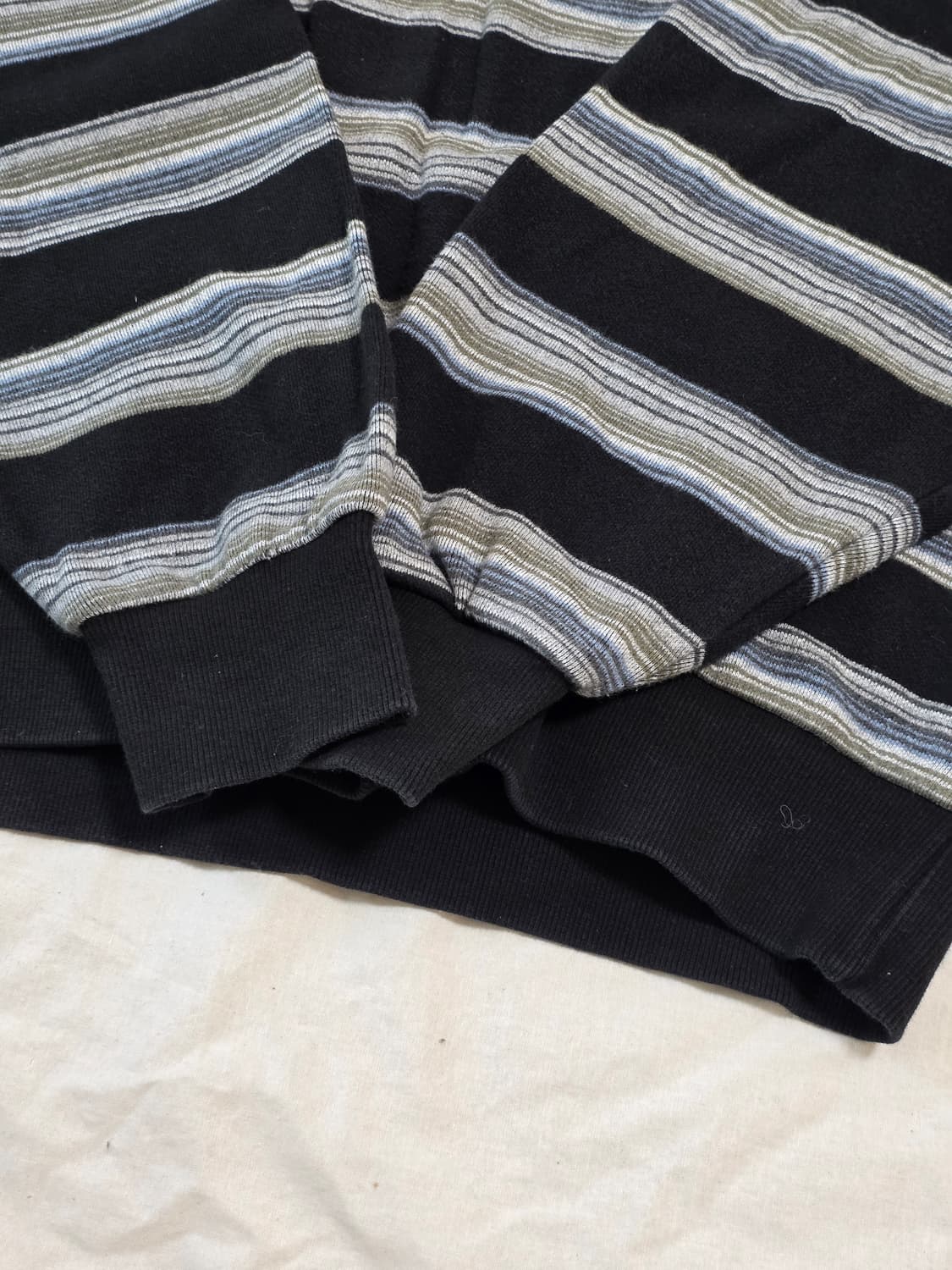 SCULPTOR 스컬프터 스트라이프 맨투맨 상품이미지4