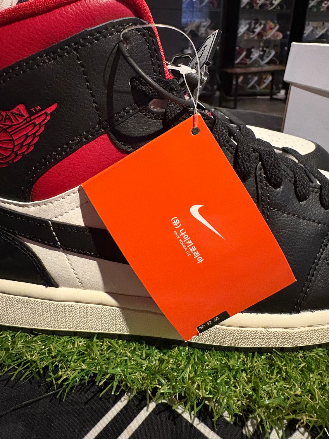 [새상품/w285] 나이키 조던1미드 블랙 짐레드 상품이미지6