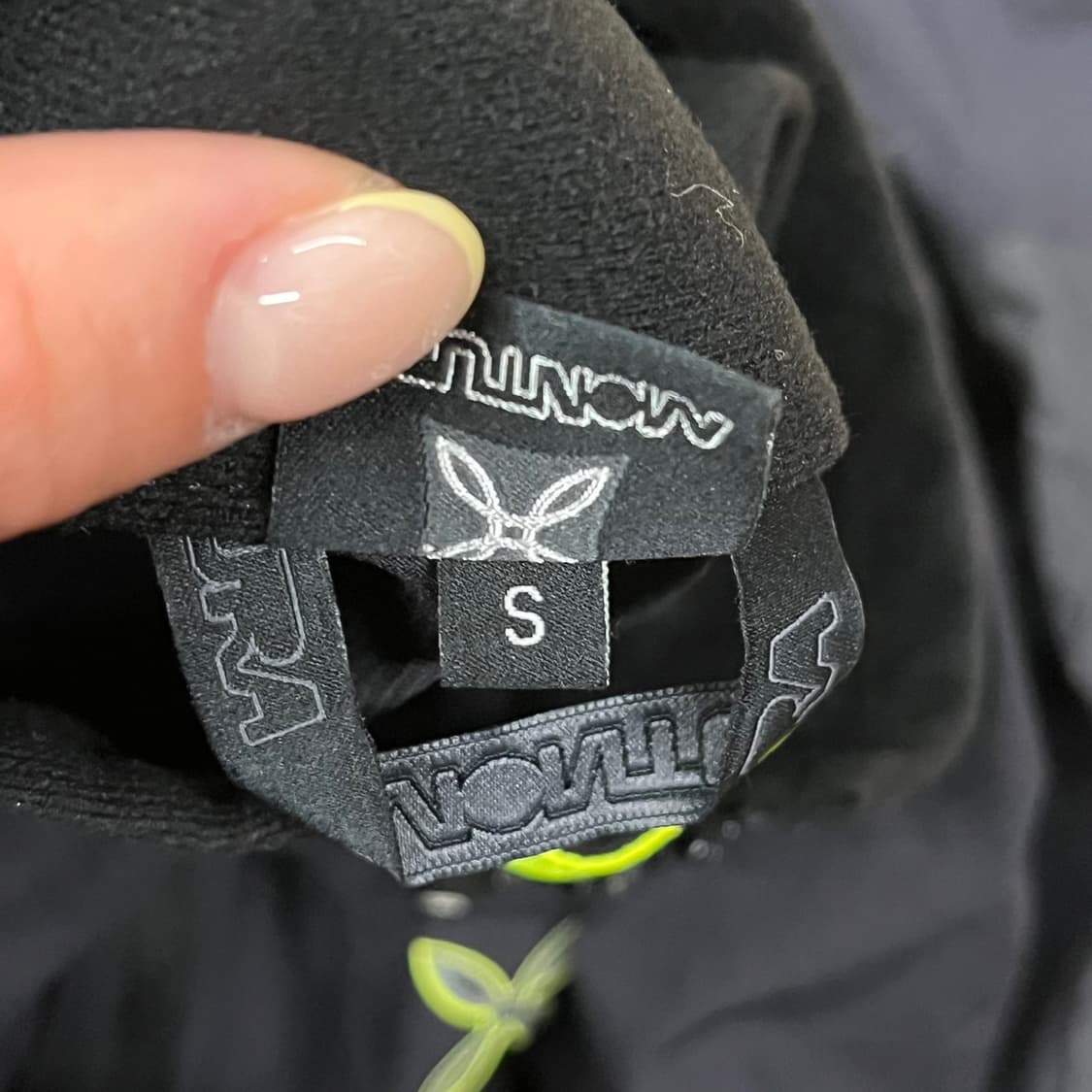 [정품/S] 몬츄라 블랙 바람막이 자켓 b17 상품이미지5