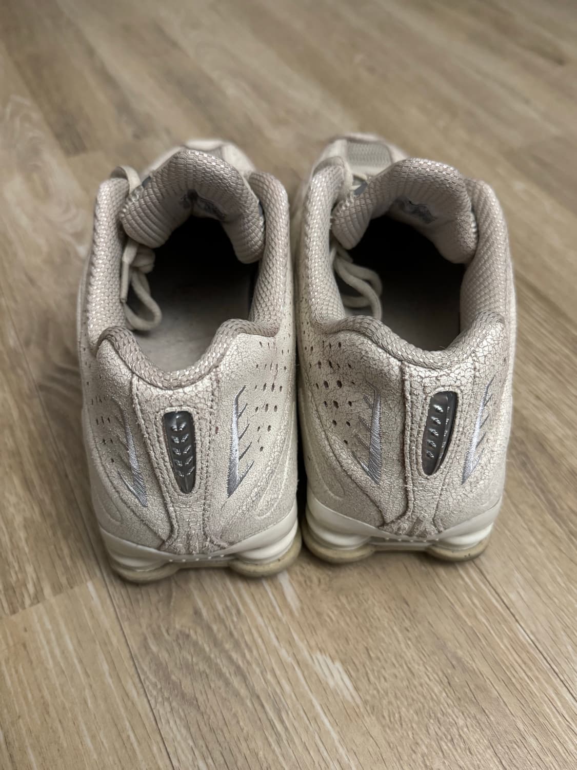 나이키 샥스 R4 QS 260 상품이미지2