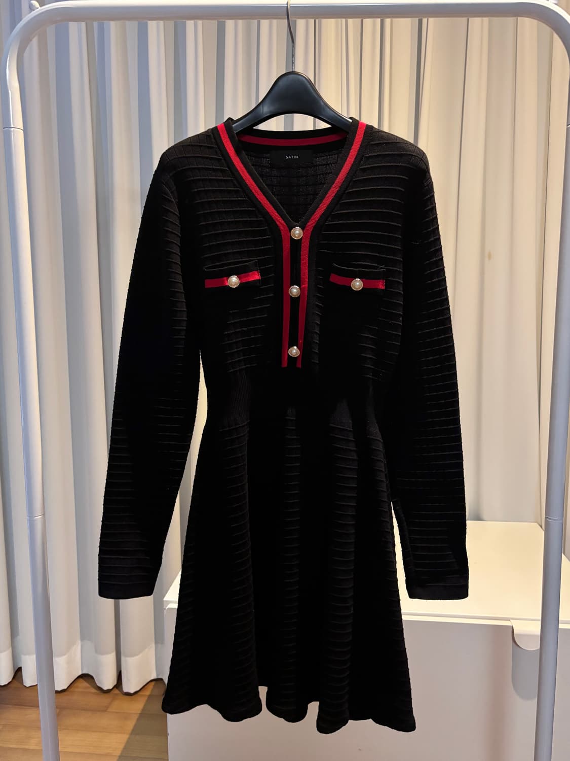 백화점 샤틴 니트 원피스 상품이미지3