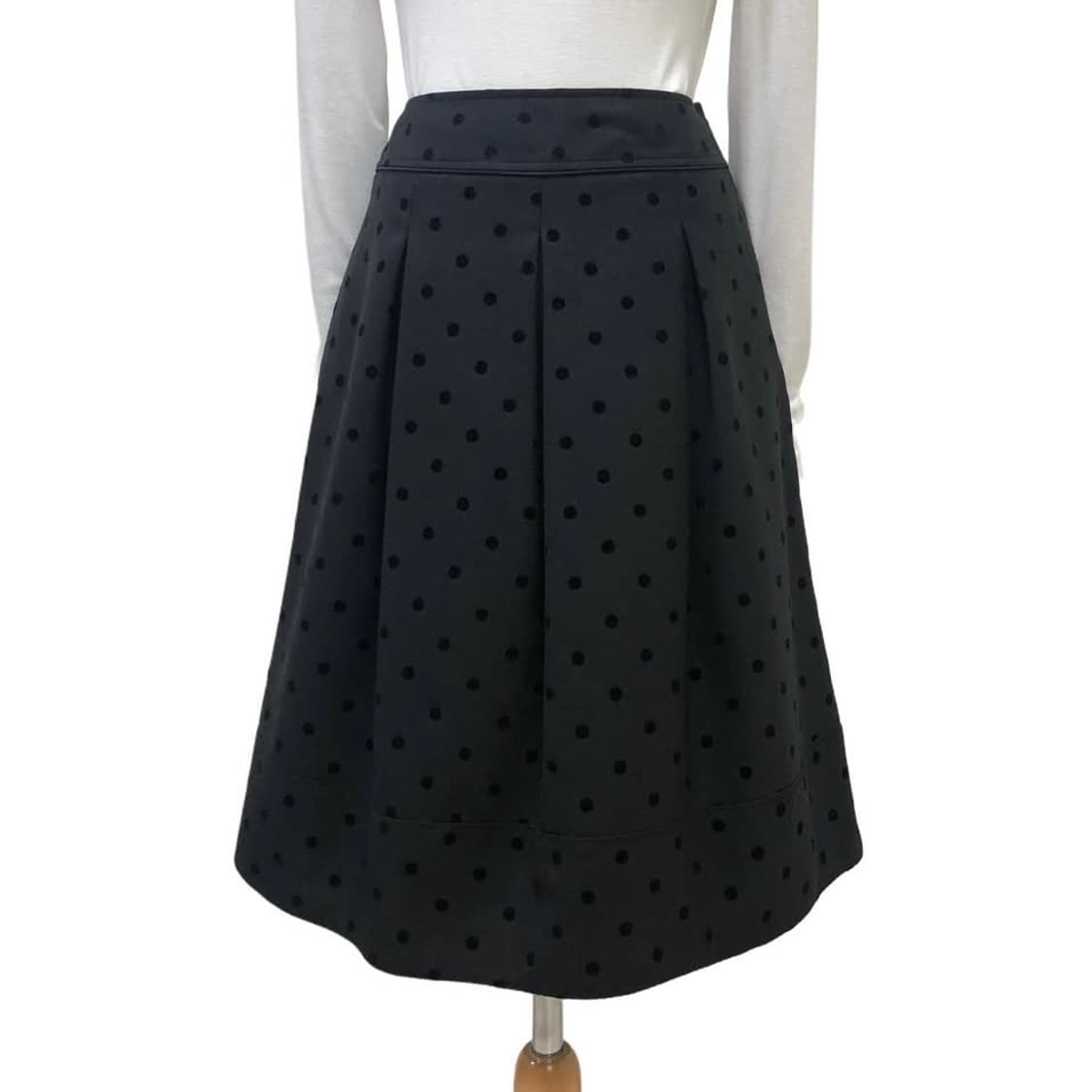 다크 차콜 도트 스커트 상품이미지4