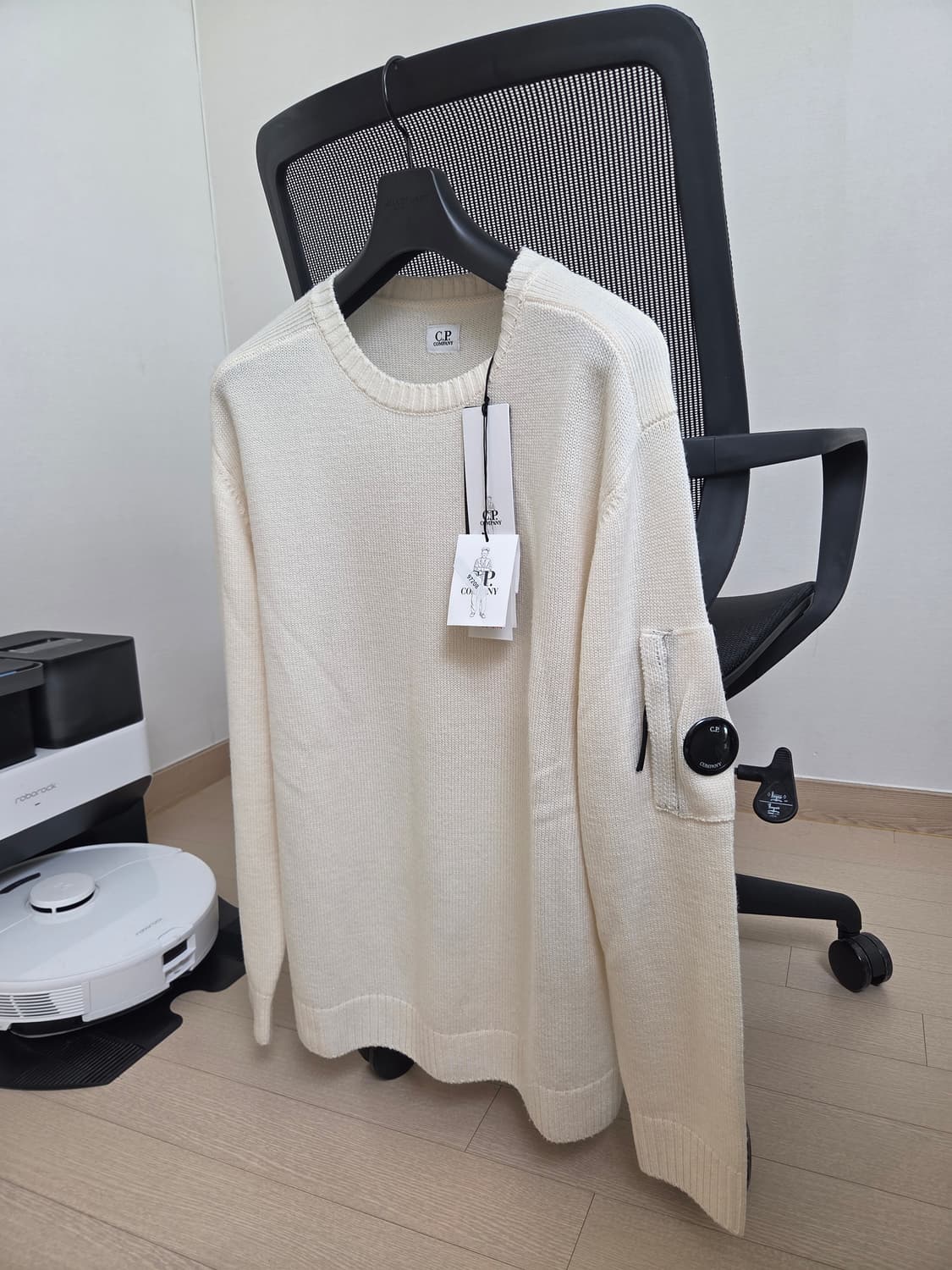 [정품] cp 컴퍼니 라나울 100% 오프화이트 렌즈 니트 XL size 상품이미지2