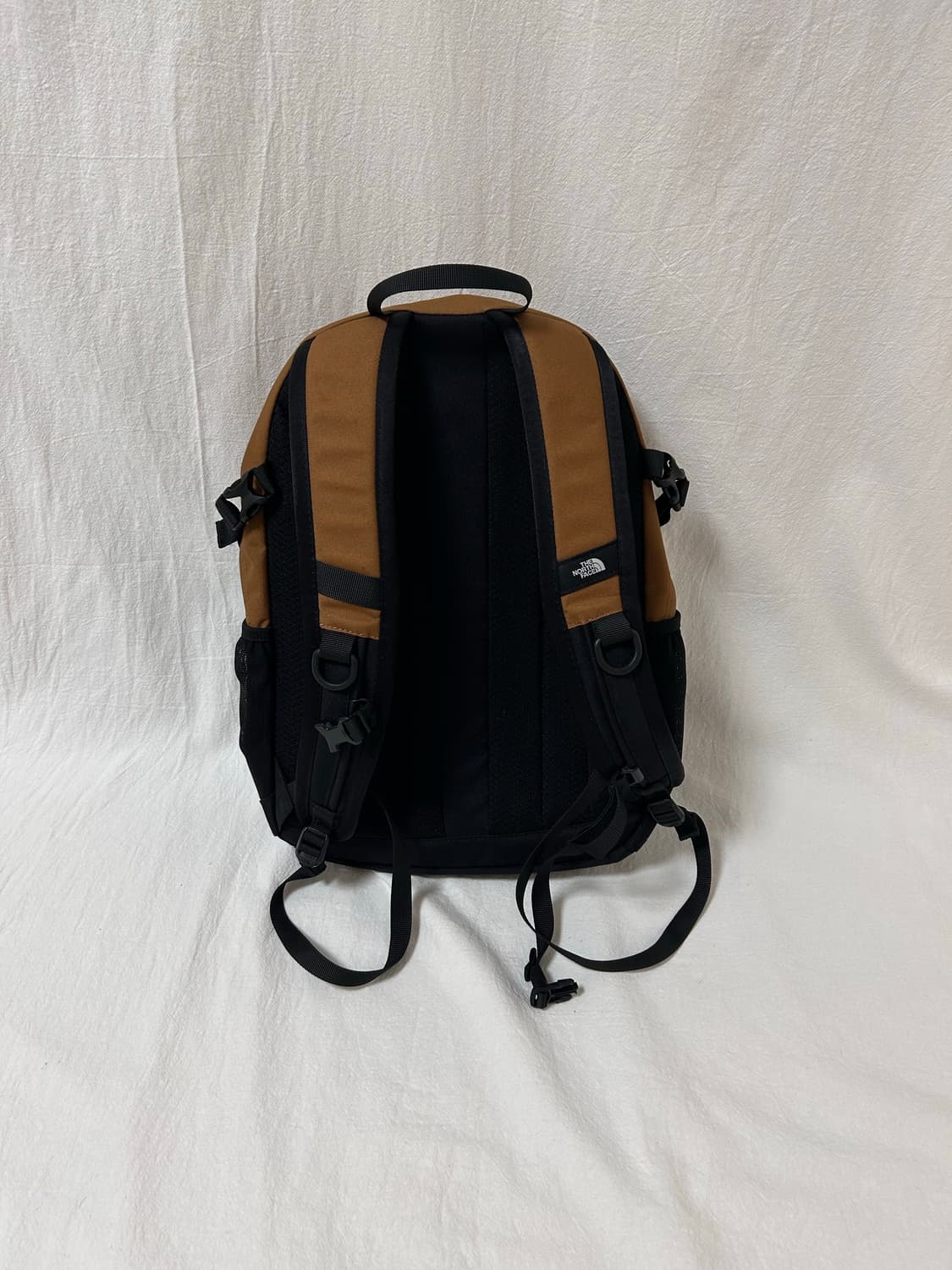 노스페이스 미니샷 백팩 브라운 상품이미지2