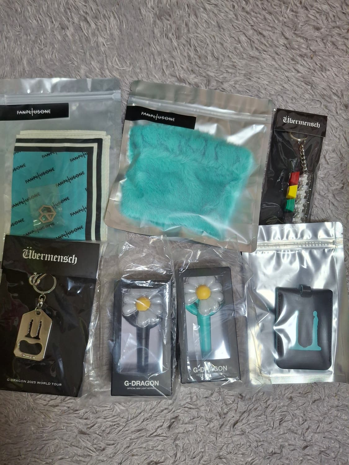 지디 지드래곤 위버멘쉬 굿즈 상품이미지1