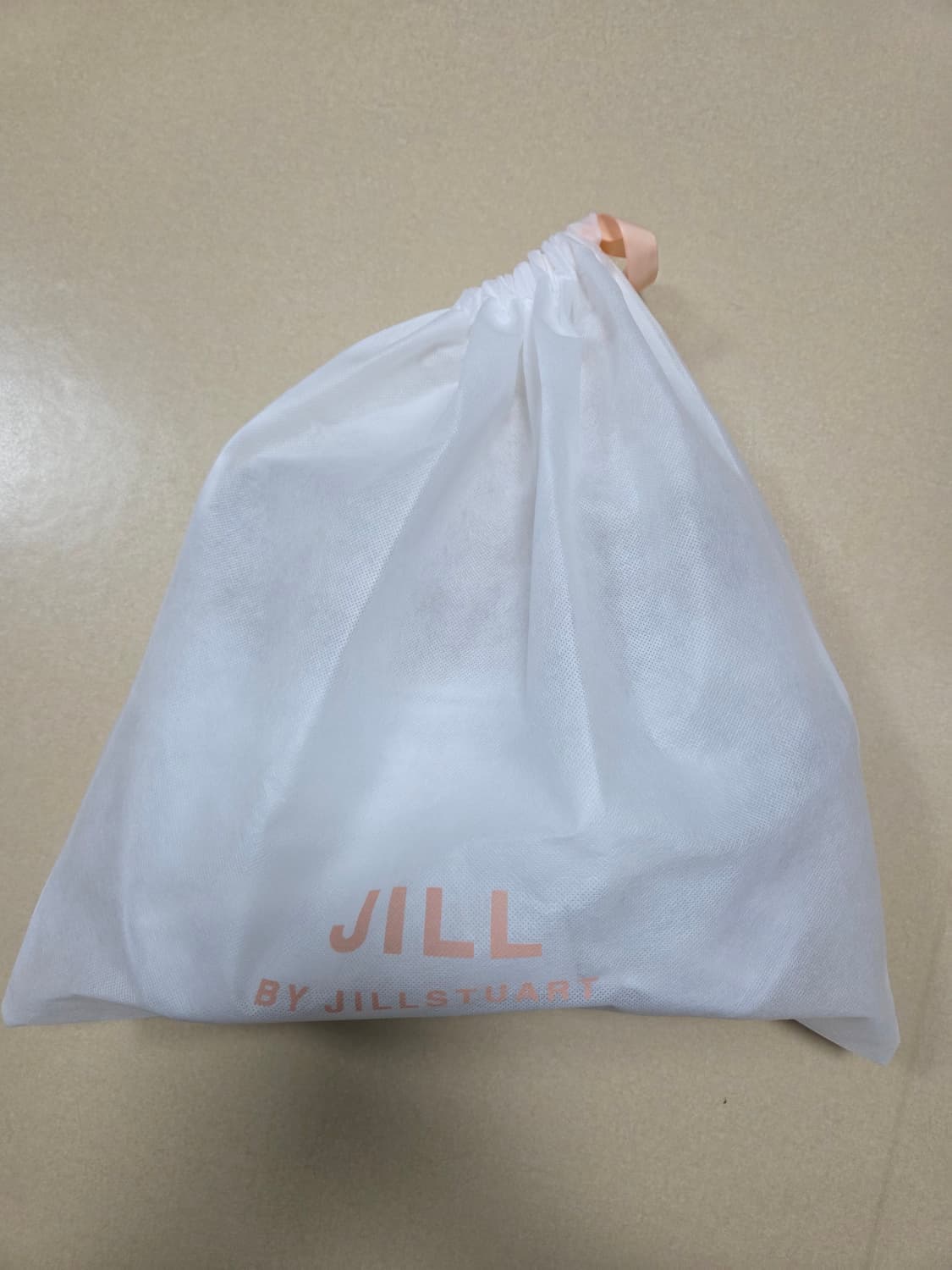 질바이질스튜어트 숄더백 실버 상품이미지2