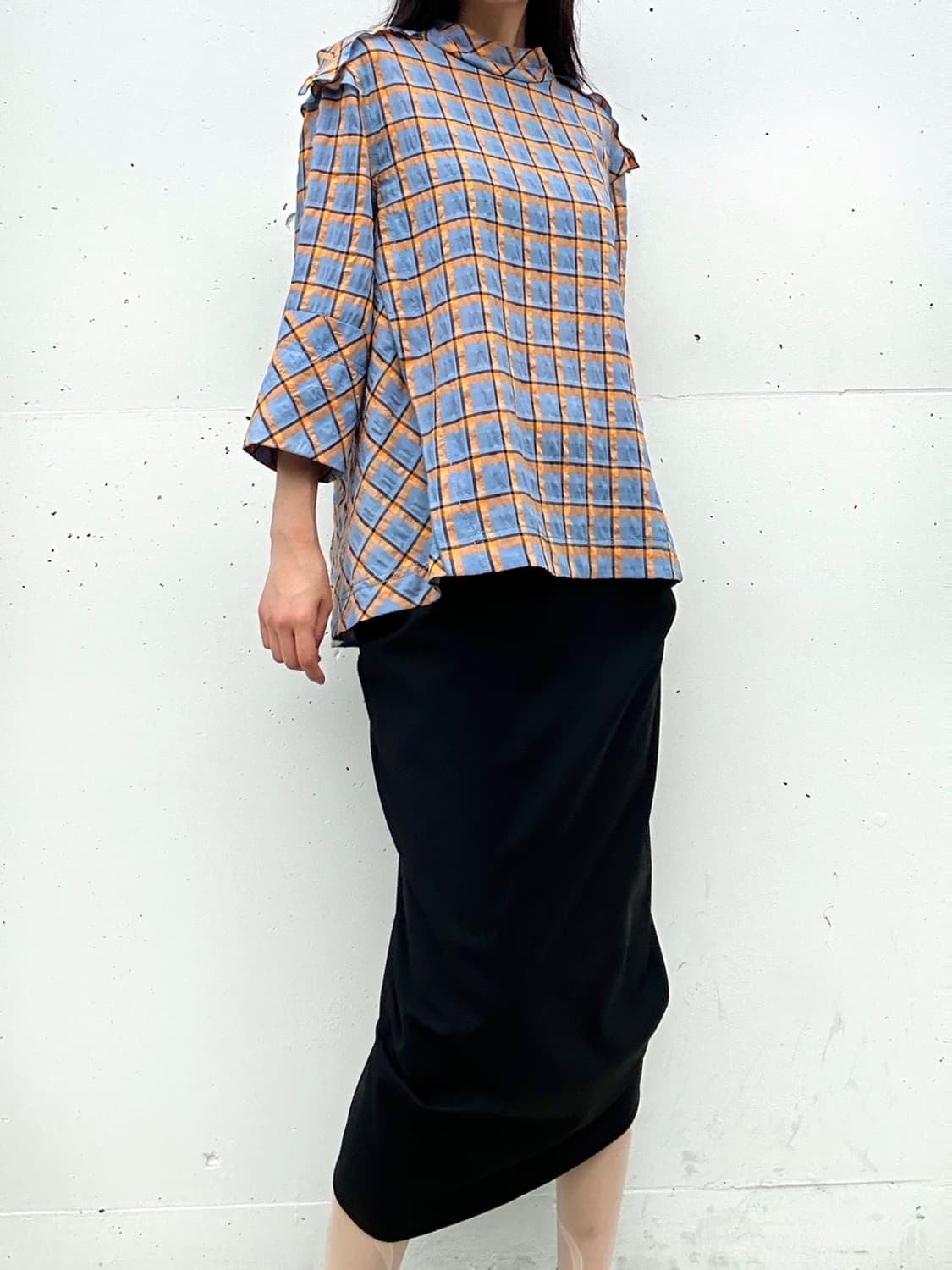 Structured check neck blouse 상품이미지3