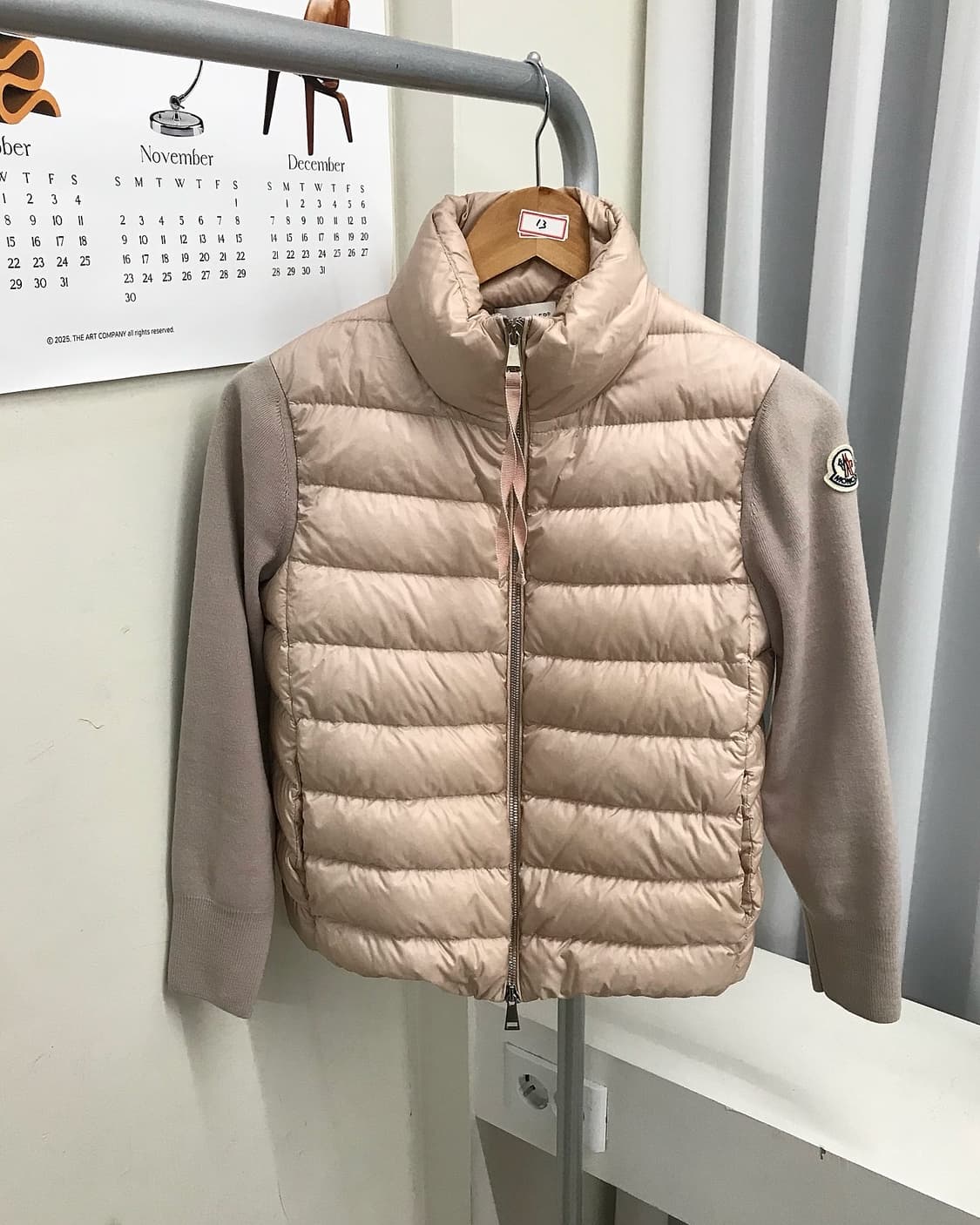 몽클레어 구스다운 하이넥 패딩 상품이미지1